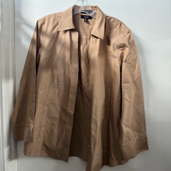 Foxcroft Tops - Foxcroft button down size 14 // 091014